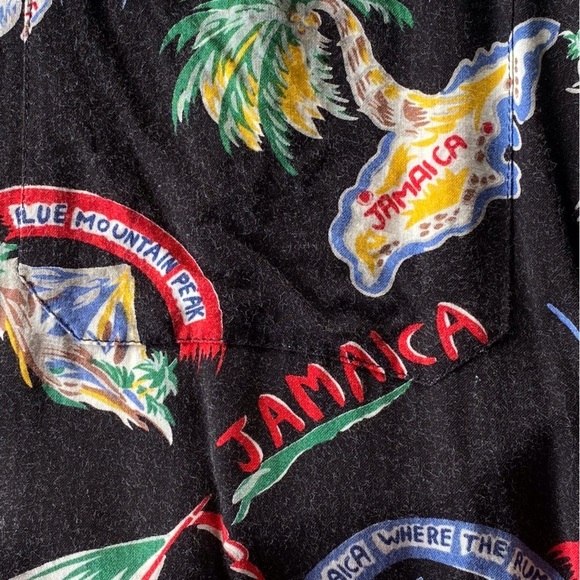 Vintage VTG Reyn Spooner design by Joe Kealoha - Picture 8 of 9